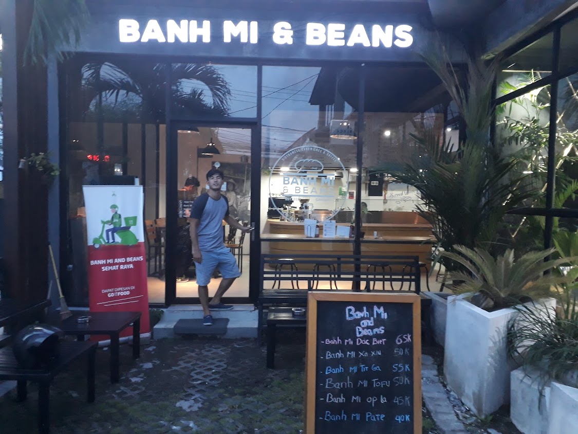 Banh Mi & Beans Cafe Bali